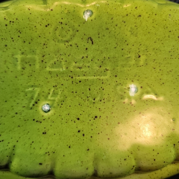 0782. 1974 ~ Vintage ~ Collectable ~ Haeger Pottery ~ Bright Green Speckled Glaz - Picture 16 of 17